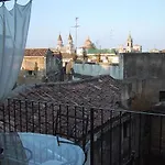 Aci E Galatea Bed & Breakfast 4*