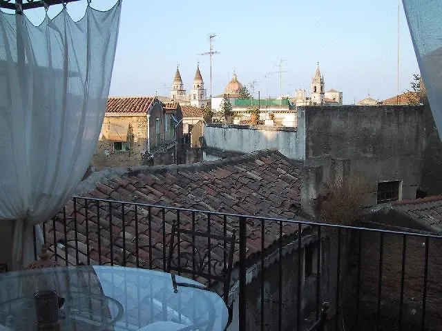 Aci E Galatea Bed & Breakfast 4*